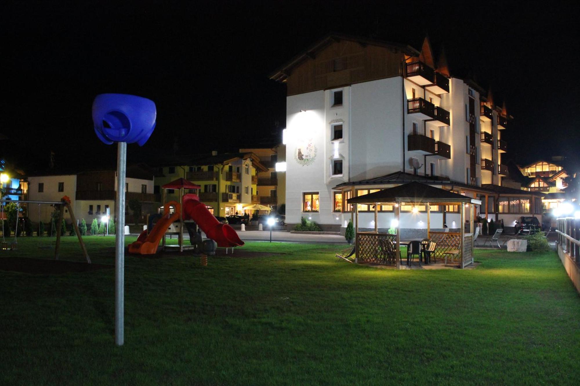 Hotel Rosa Alpina Andalo Ngoại thất bức ảnh