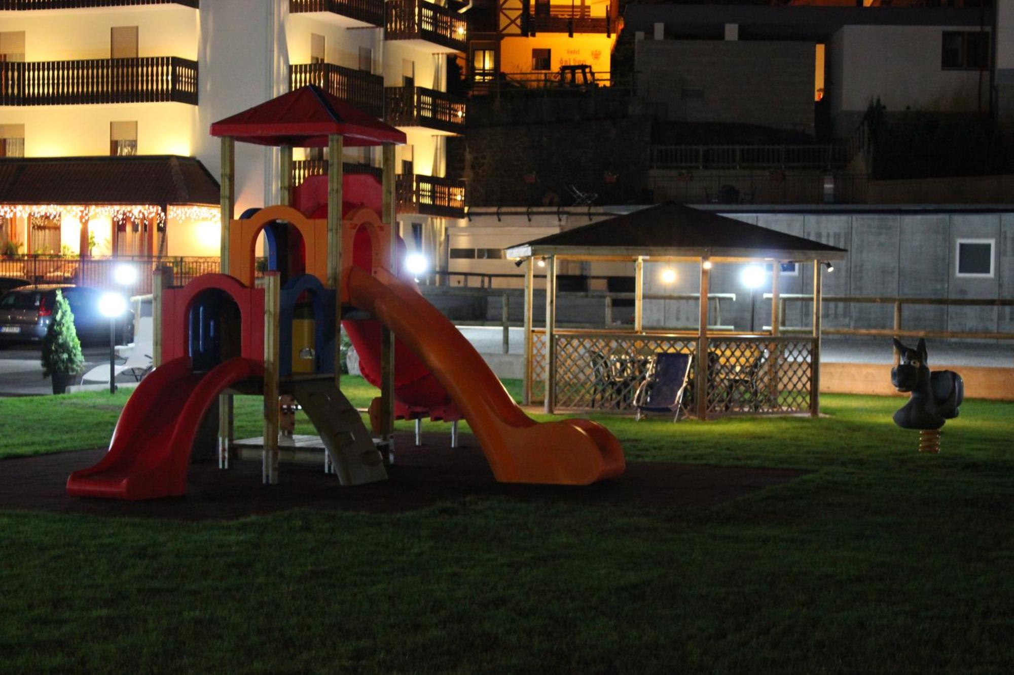 Hotel Rosa Alpina Andalo Ngoại thất bức ảnh