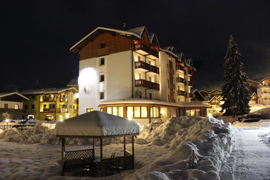 Hotel Rosa Alpina Andalo Ngoại thất bức ảnh